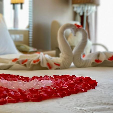The Center Hotel Вэйхай Экстерьер фото