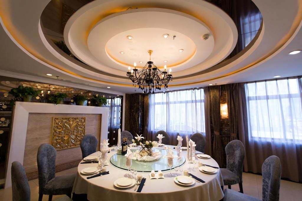 The Center Hotel Вэйхай Экстерьер фото